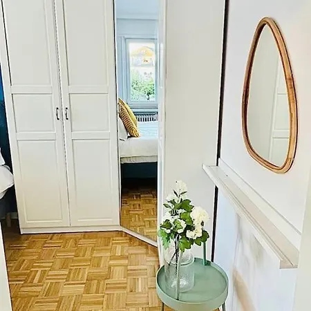 아파트 Elegant One Bedroom With A Private Terrace-bel139