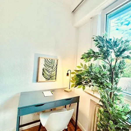 Elegant One Bedroom With A Private Terrace-bel139