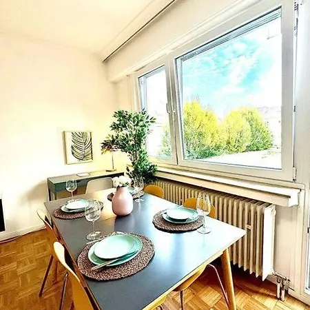 Elegant One Bedroom With A Private Terrace-bel139 *